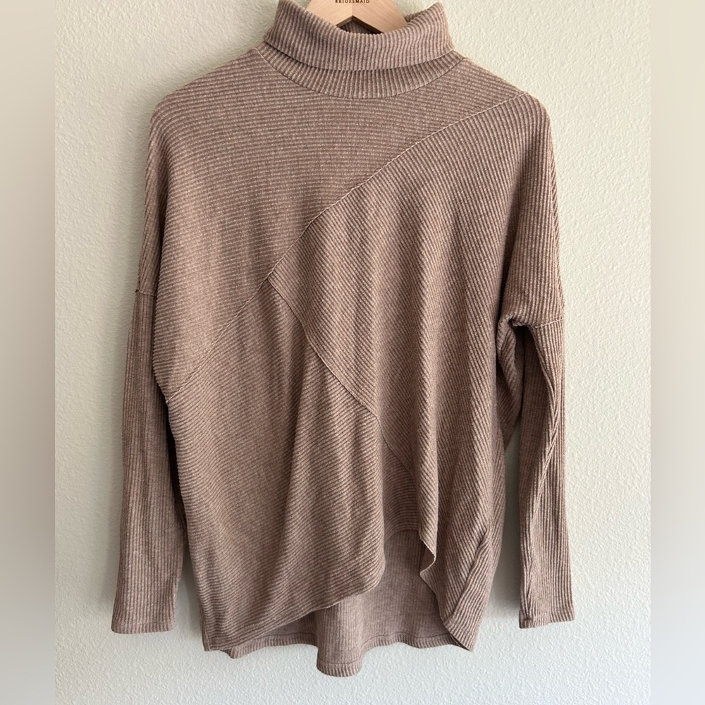 H by Bordeaux Tawny brown tan asymmetric seam knit turtleneck sweater
